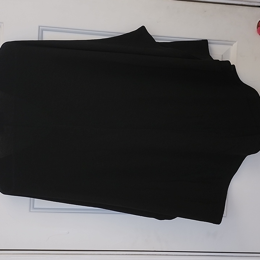 Serena Williams Black V-Neck Poncho Top - Picture 6 of 9